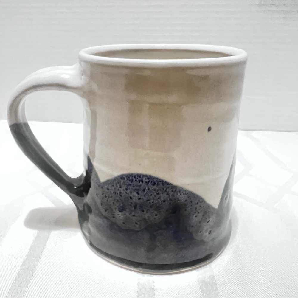 Handmade Maker’s Mark Studio Pottery, Ceramic Extra Large Mug 16 Oz
